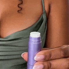 🫧Changing Foundation Stick – The stick that makes mature skin glow again